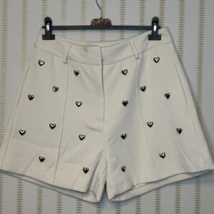 Ambika Cream kleurig kort broekje met zilveren hartjes